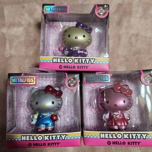 Hello Kitty Silver and Pink Collectible Dolls Set Metal Figs